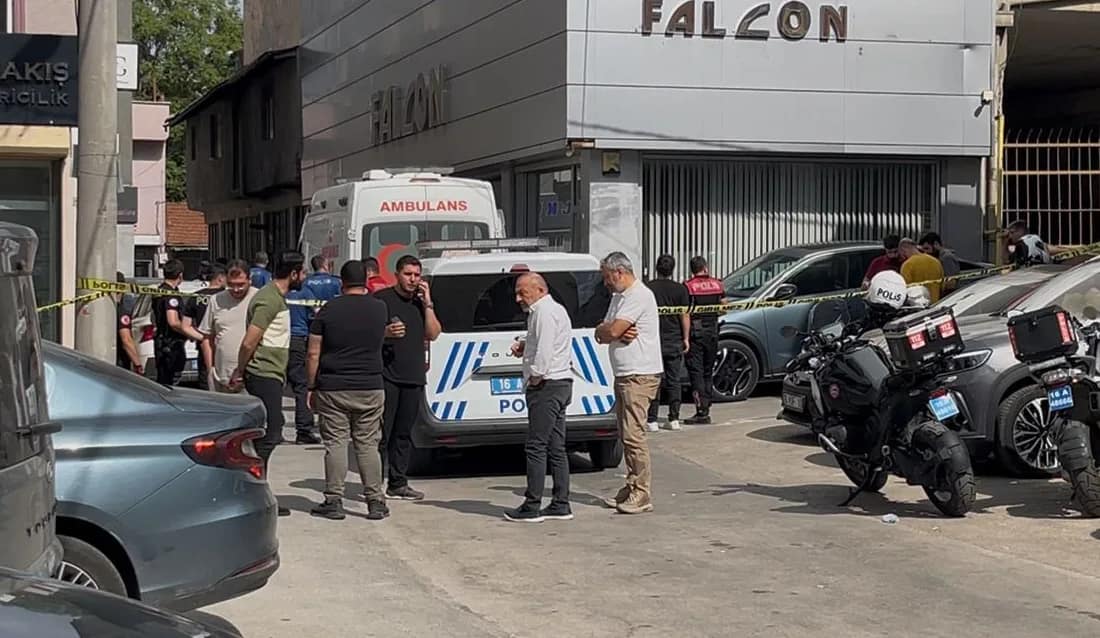 Kadın iş ortağını vurdu, canına kıydı Bursa’da alacak verecek meselesi nedeniyle çıktığı iddia edilen tartışma kanlı