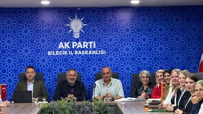 AK Parti’de yol haritası belirlendi AK Parti Bilecik Haftalık Olağan İl Yönetim Kurulu Toplantısı’nda yol