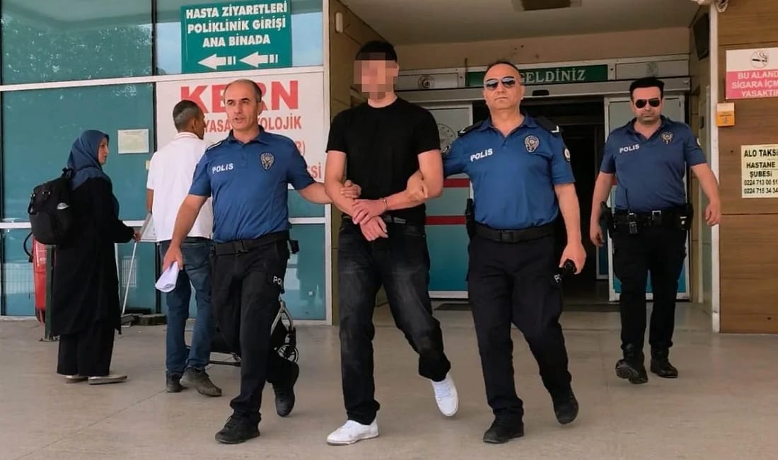 Polisten kaçan sürücüye 470 bin TL ceza Bursa’nın İnegöl ilçesinde polisin dur ihtarına uymayan motosiklet sürücüsü, motosikletini