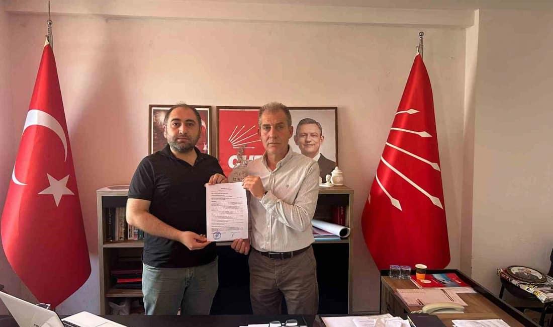 CHP’de Kemal Kılıçdaroğlu’na ’kesin ihraç’ talebi CHP Ayvalık İlçe Başkanı Hüseyin Şalmanlı, avukatı Muharrem Saygı aracılığıyla