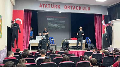 Bursa Emniyet Müdürlüğü’ne bağlı Mudanya Deniz Limanı Şube Müdürlüğü ekipleri,