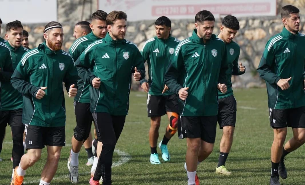 Yeşilyurtspor’da hedef play-off Kritik haftalara girilirken Yeşilyurtspor’da hedef netleşti. Teknik Direktör Murat Yıldırım,