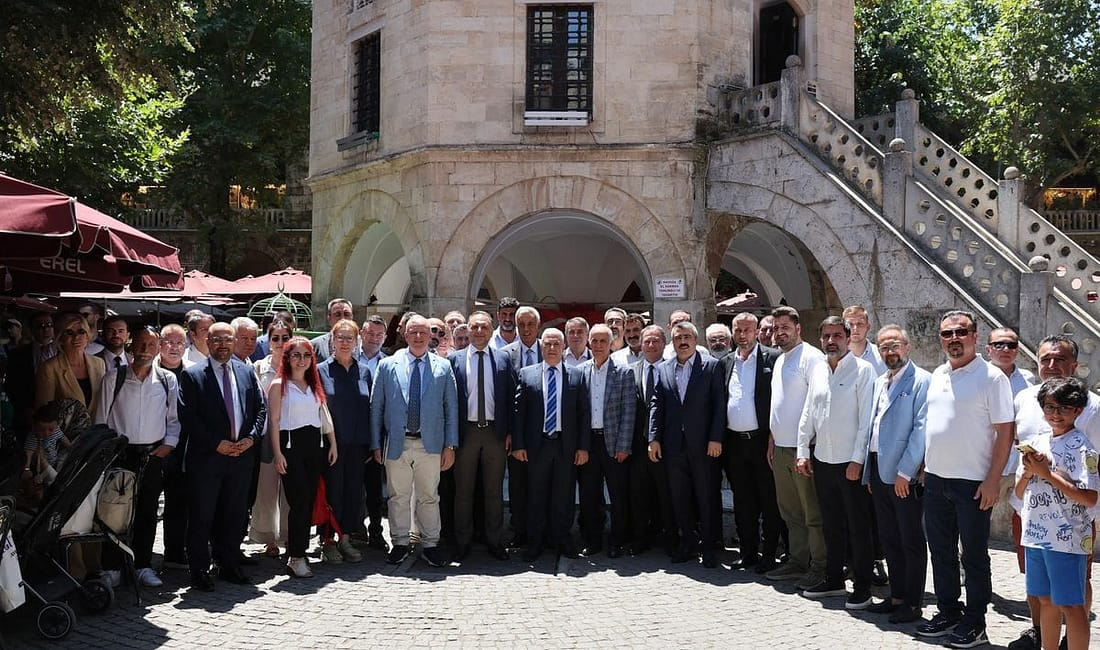 Mustafa Bozbey: Ortak akılla hareket etmeliyiz Hanlar Bölgesi’ne vurgu yapan Başkan Bozbey, Bursa’nın turizmde hak ettiği