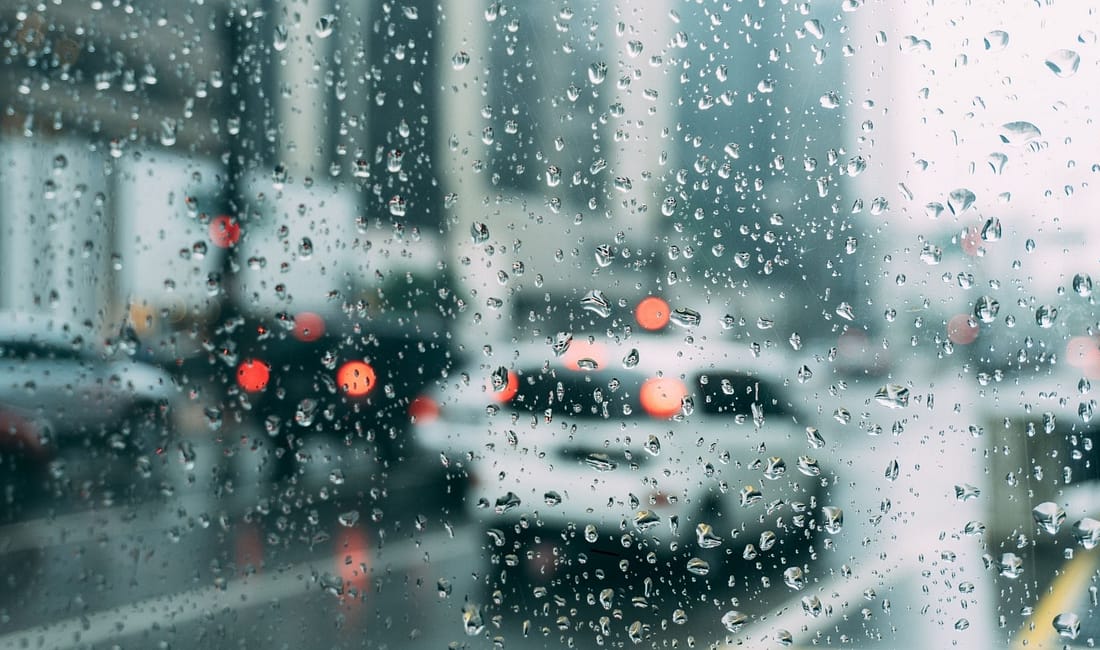 Meteoroloji’den Bursa’ya sevindiren haber: Sağanak yağış yolda Orman yangınlarıyla boğuşan Bursa'da gözler gökyüzüne çevrilmişken, Meteoroloji’nin yayımladığı yeni