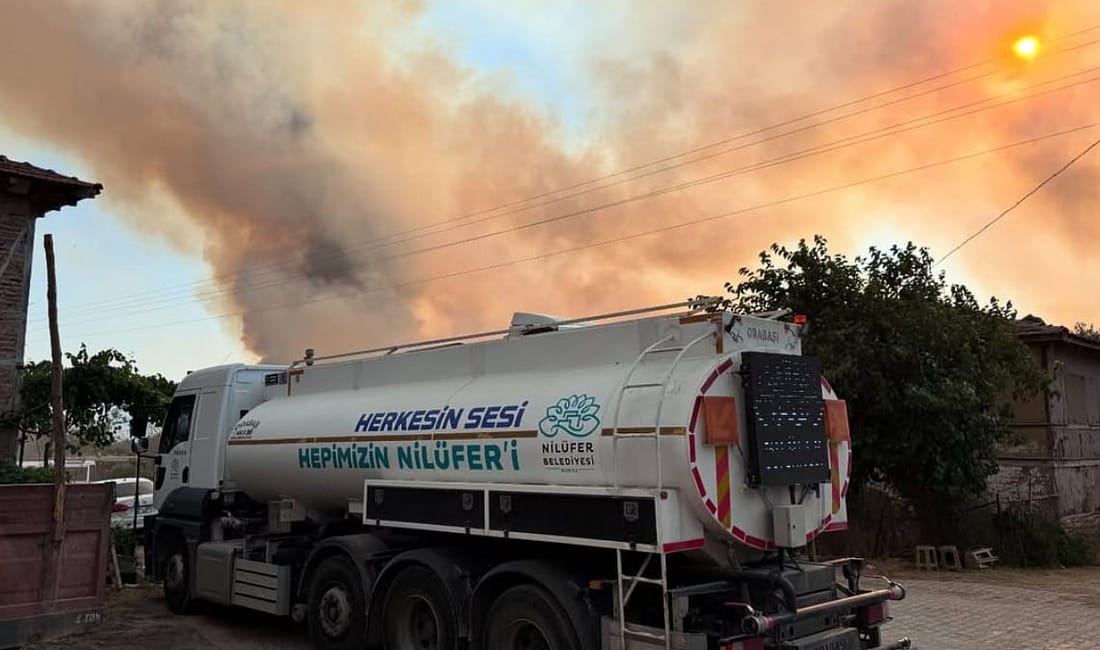 Şadi Özdemir: Osmaneli’deki yangını endişeyle takip ediyoruz Nilüfer Belediyesi, Osmaneli’deki yangın söndürme çalışmalarına bir su tankeri ile