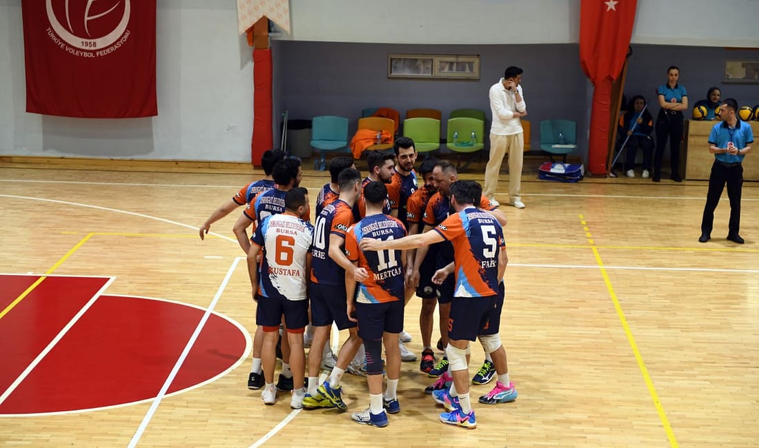 Osmangazi Belediyespor Erkek Voleybol Takımı 1. Lig’de 2. Lig’de namağlup şampiyon olan Osmangazi Belediyespor, Arabica Coffee Erkekler