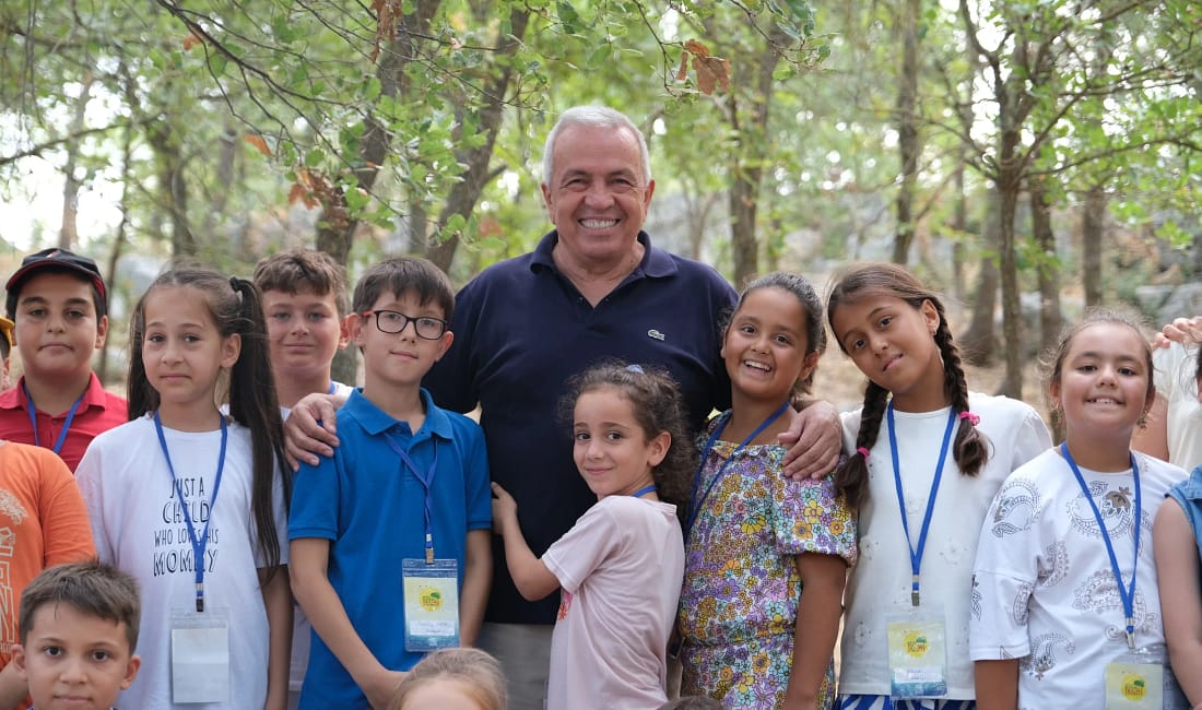 Minik arkeologlar iş başında Nilüfer Belediye Başkanı Şadi Özdemir, 9’uncusu düzenlenen “Nilüfer Doğa ve Bilim Yaz