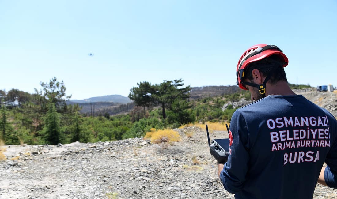 Termal kameralı dronla nokta atışı: OSAD ekipleri sahada Osmangazi Arama Kurtarma Ekibi, Bursa’daki orman yangınlarına termal kameralı dronla