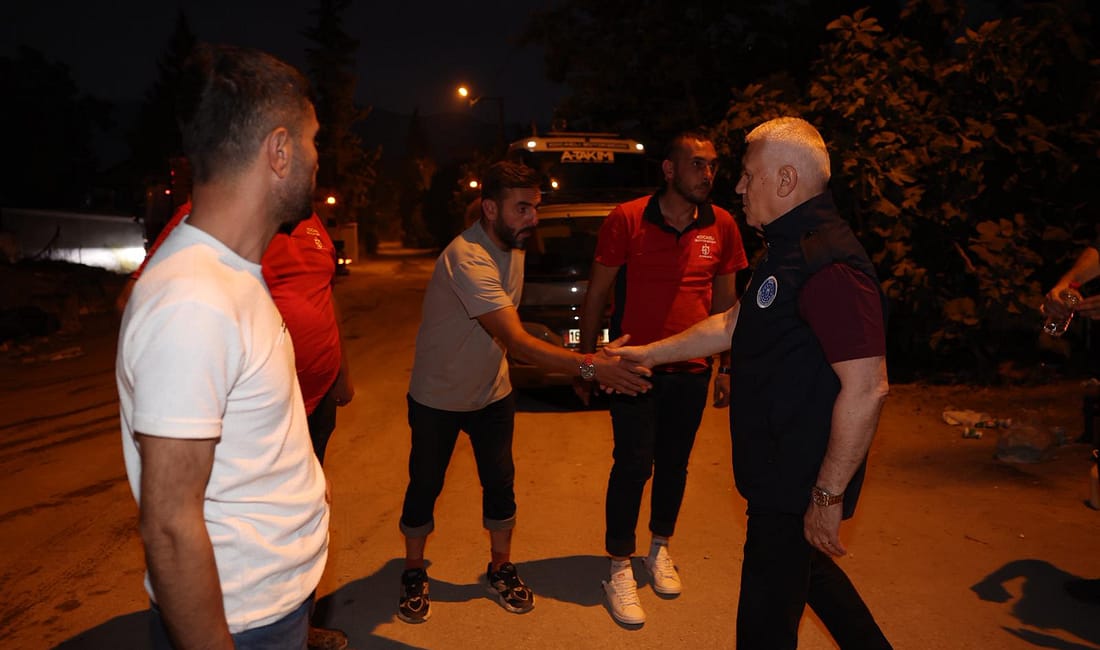 3 ilçede büyük felaket Bursa Büyükşehir Belediye Başkanı Mustafa Bozbey, Kestel ilçesinde başlayan ve