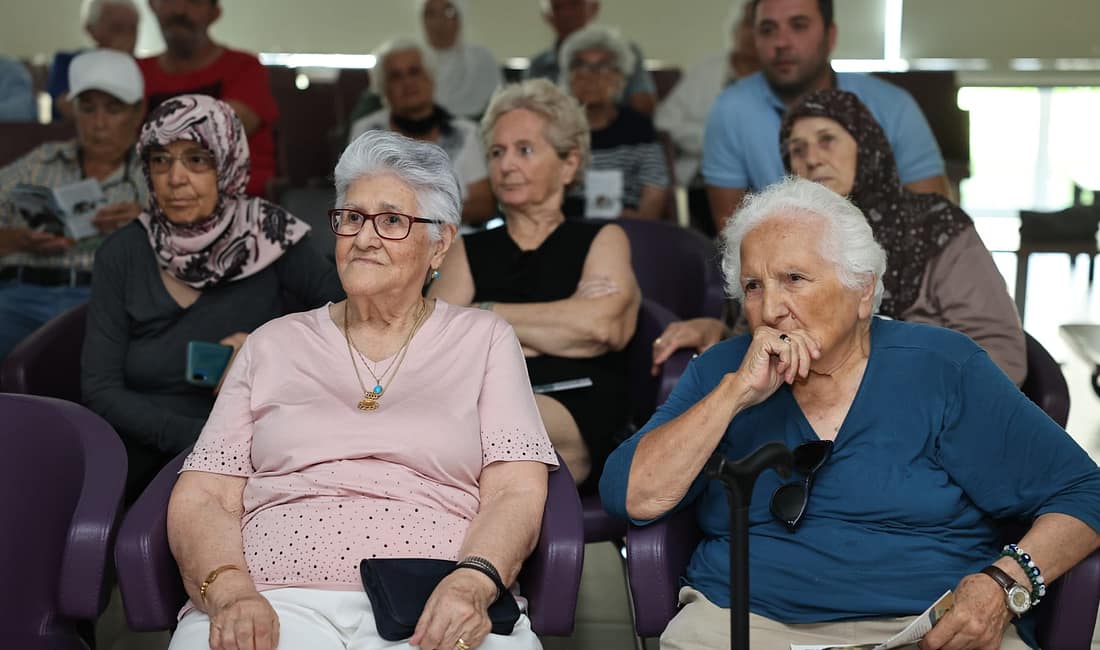 Nilüfer Huzurevi’nde “Hareketli Yaşam” Dersi Nilüfer Belediyesi İnci ve Taner Altınmakas Huzurevi sakinlerine hareketli yaşamın