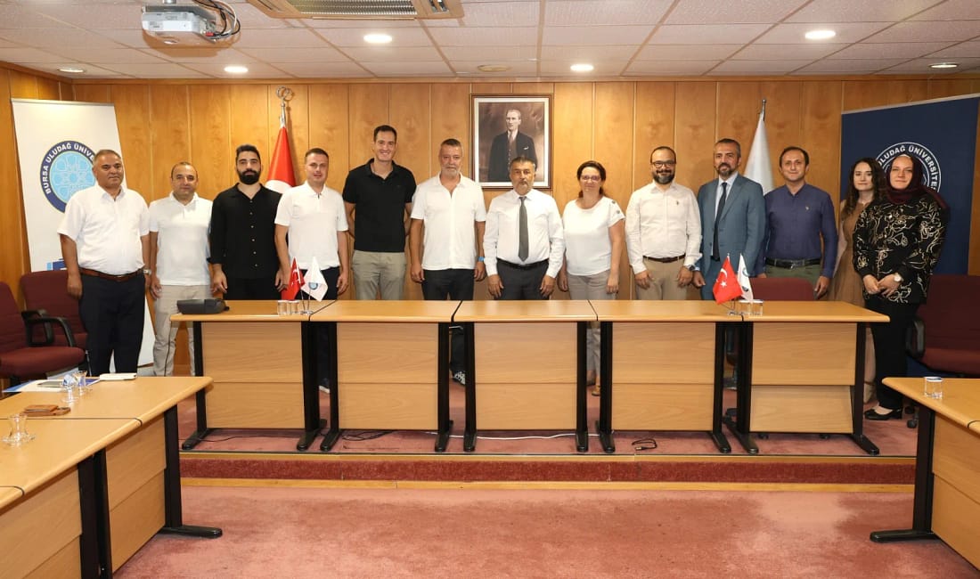 Üniversite-Sanayi iş birliğine yeni adım Bursa Uludağ Üniversitesi (BUÜ) ile Bekamak Makine, bilimsel araştırma, eğitim-öğretim