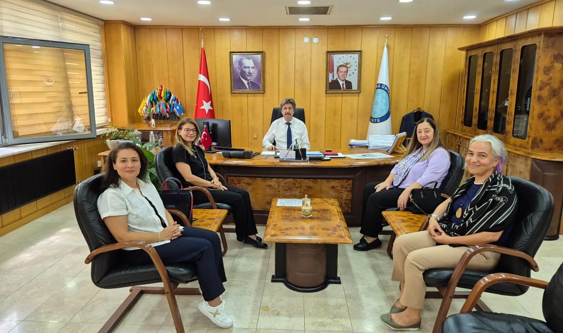 BUÜ Akademisyenleri ödül aldı Bursa Uludağ Üniversitesi (BUÜ) öğretim üyeleri tarafından hazırlanan proje, Avrupa