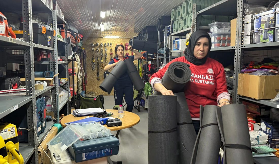 OSAD ekipleri Sındırgı’da görevde Balıkesir’in Sındırgı ilçesinde meydana gelen 6,1 büyüklüğündeki deprem sonrası Osmangazi