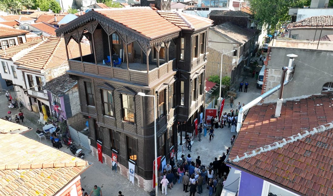 Cumhuriyet Galerisi kapılarını açıyor Mudanya’nın kültürel yaşamına yeni bir soluk getirecek Cumhuriyet Galerisi, 5