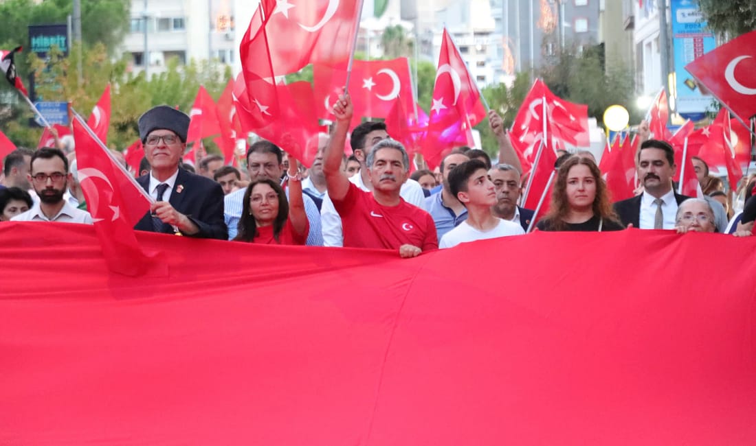 Gemlik’te Zafer Bayramı’na özel program Gemlik’te 30 Ağustos Zafer Bayramı, üç gün boyunca düzenlenecek çeşitli