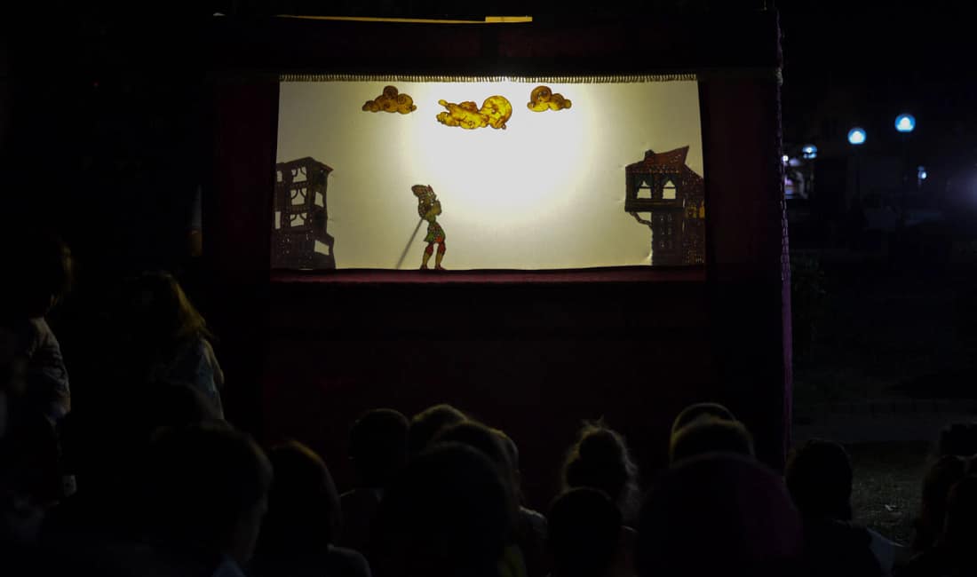 Karagöz’ün gölgesi Bursa’ya düştü Bursa Büyükşehir Belediyesi tarafından UNIMA Türkiye iş birliğinde gerçekleştirilen Türkiye