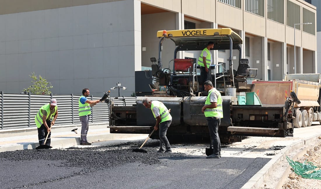 Nilüfer’de konforlu ulaşım için çalışmalar sürüyor Nilüfer Belediyesi, güvenli, konforlu bir ulaşım için yol açma ve