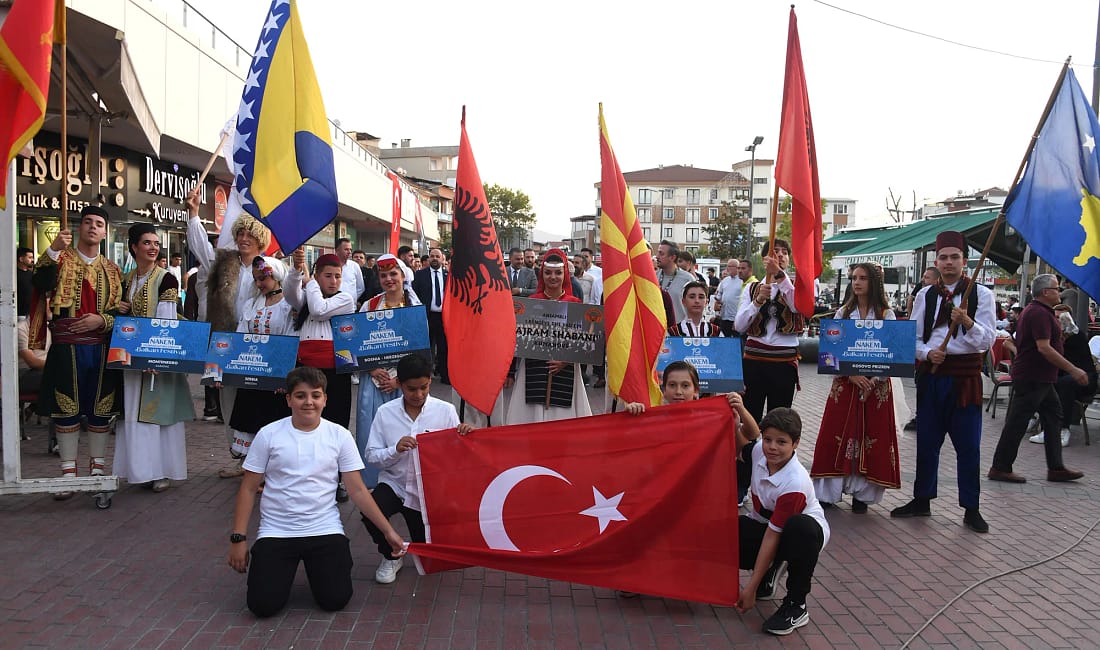 Osmangazi’de Balkan rüzgarı esti Osmangazi, 5 gün boyunca Balkan kültürünün renkli buluşmasına ev sahipliği