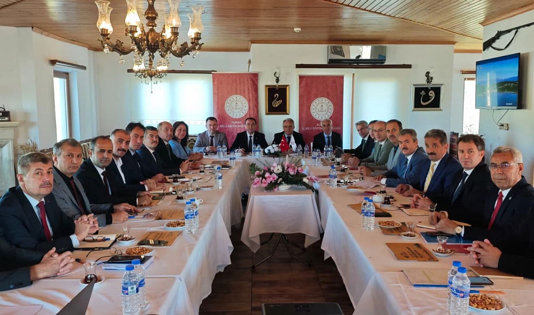 Bursa eğitimine yol haritası Bursa İl Milli Eğitim Müdürü Dr. Ahmet Alireisoğlu, Keles’te yapılan