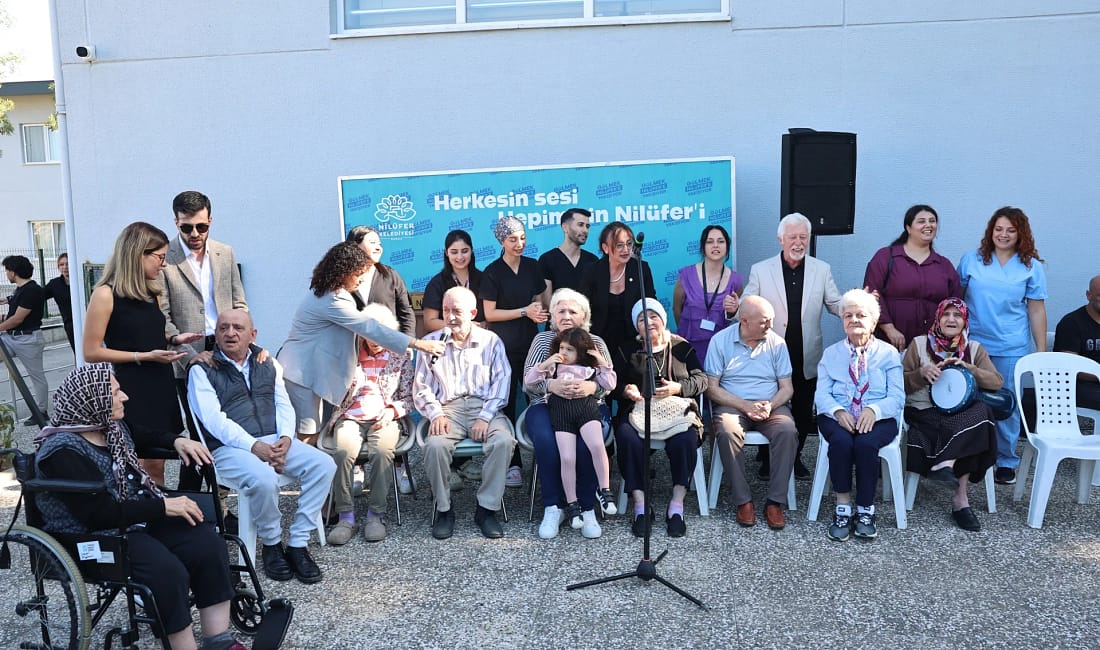 Yaşama bağlılık konserle kutlandı Nilüfer Belediyesi Lions & Ercan Dikencik Alzheimer Hasta Konuk Evi’nde,