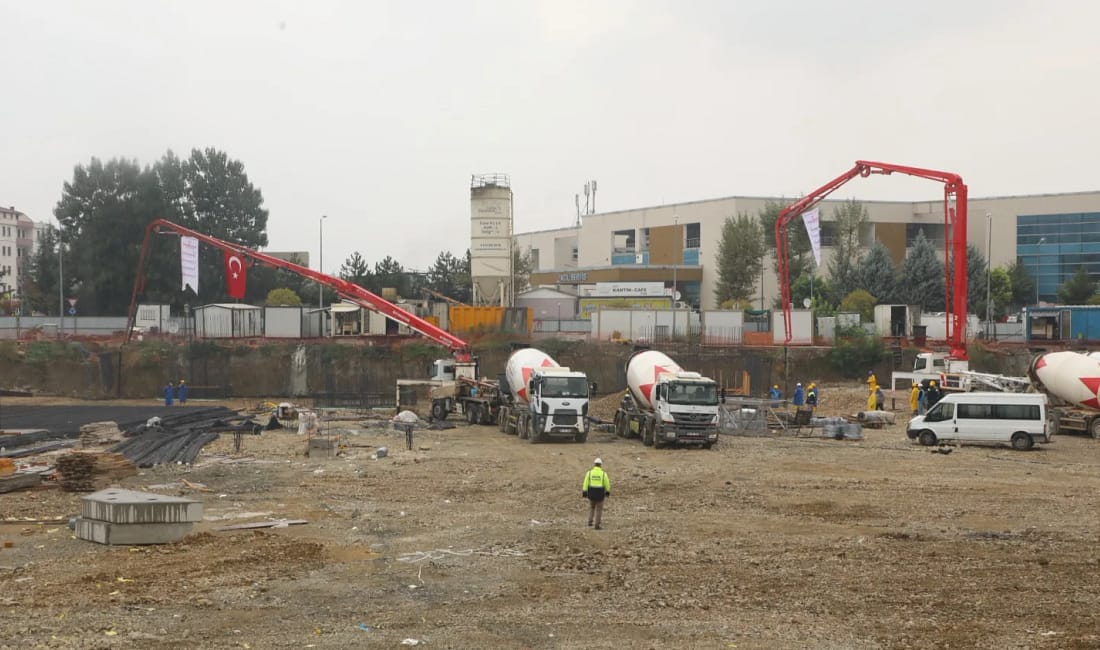 İnegöl’de tarihi temel atma İnegöl’ün ilk yerinde kentsel dönüşüm uygulaması olan Turgutalp Mahallesi Kentsel