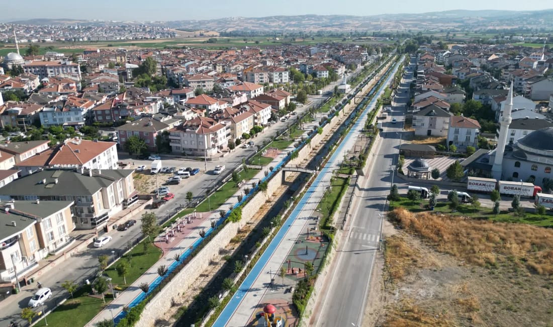 Kanal İnegöl hayata geçiriliyor İnegöl Belediyesi’nin Mesudiye Mahallesinde hayata geçirdiği ve şehrin önemli çekim