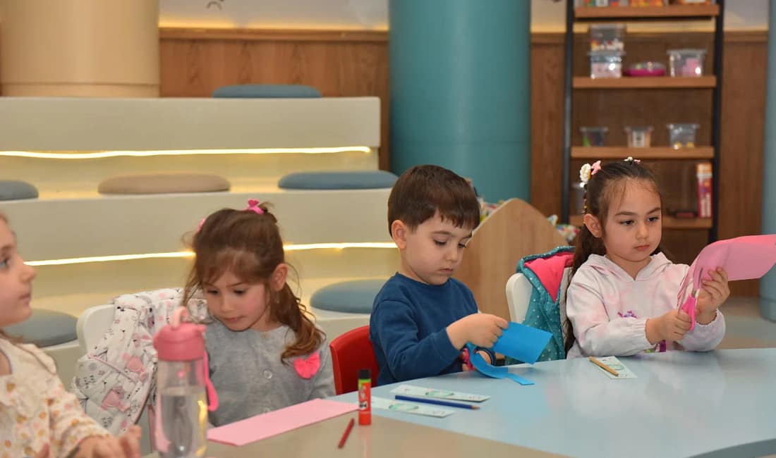 Yıldırım Belediyesi’nden çocuklara ücretsiz atölyeler Yıldırım Belediyesi, çocukların yaratıcılıklarını keşfetmeleri, el becerilerini geliştirmeleri ve eğlenerek