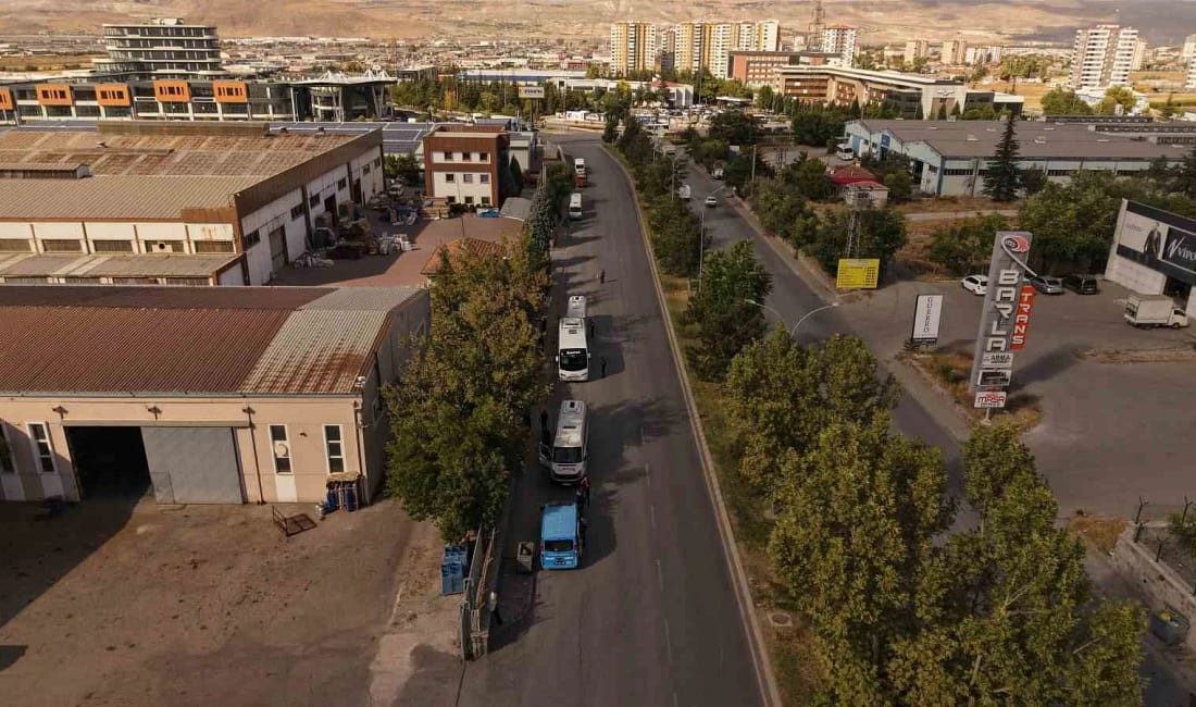 Kayseri’de işçi servislerine sıkı denetim Kayseri Büyükşehir Belediyesi Zabıta ekipleri, Organize Sanayi Bölgelerinde işçi servis