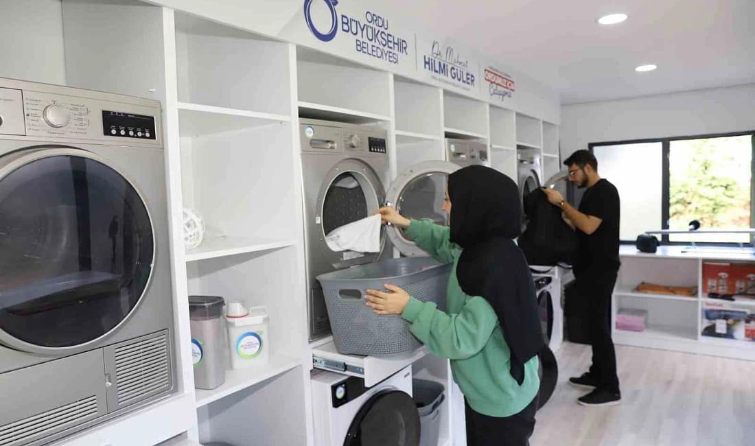 Ordu’da “kent çamaşırhanesi” 1 yılda 600 öğrenciye hizmet verdi Ordu Büyükşehir Belediyesi’nin Ordu Üniversitesi yerleşkesinde hayata geçirdiği “kent çamaşırhanesi”