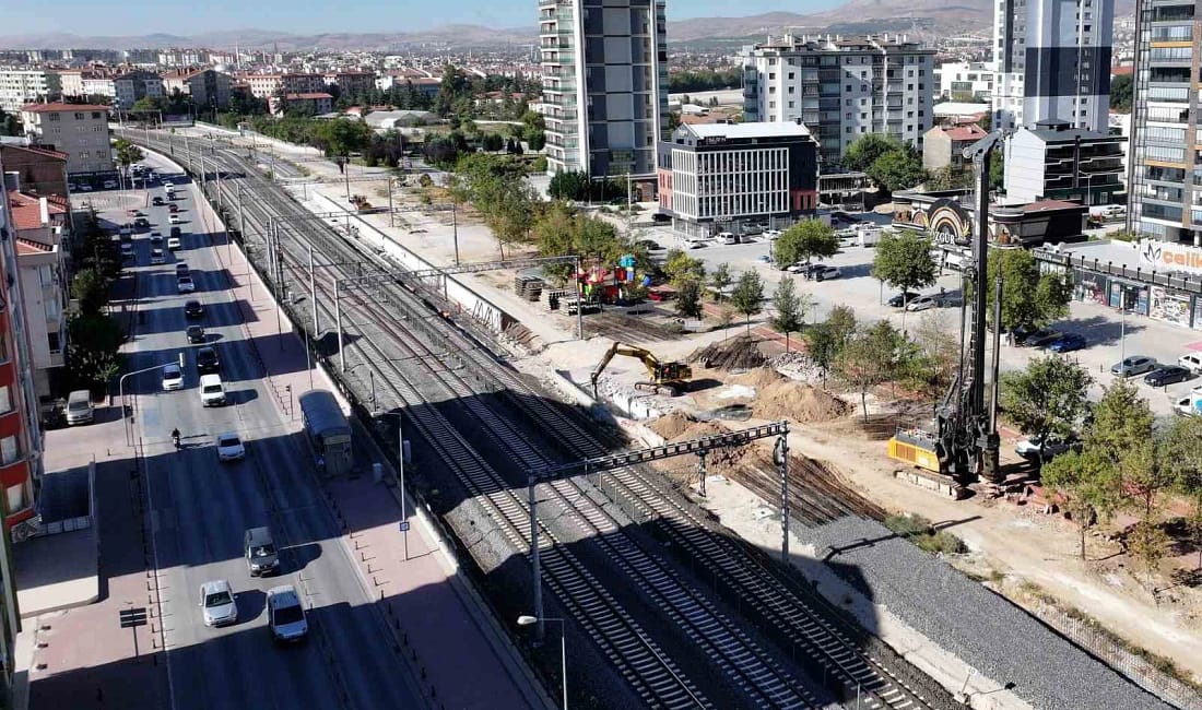 Konya’nın vizyon projesi KONYARAY’da çalışmalar yüzde 80’e ulaştı Ulaştırma ve Altyapı Bakanlığı ile Konya Büyükşehir Belediyesi’nin ortak yürüttüğü