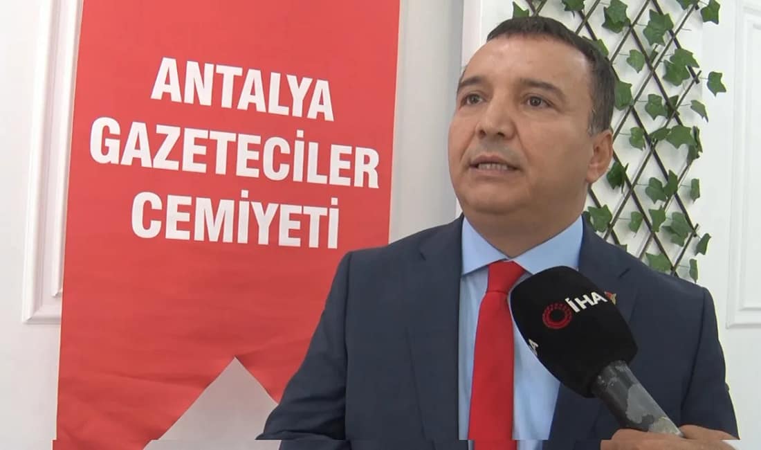 AGC Başkanı Taş: “Gazeteci gördüğünü haber yapar” Antalya Gazeteciler Cemiyeti Başkanı İdris Taş, İHA muhabirlerinin gözaltına alınmasına