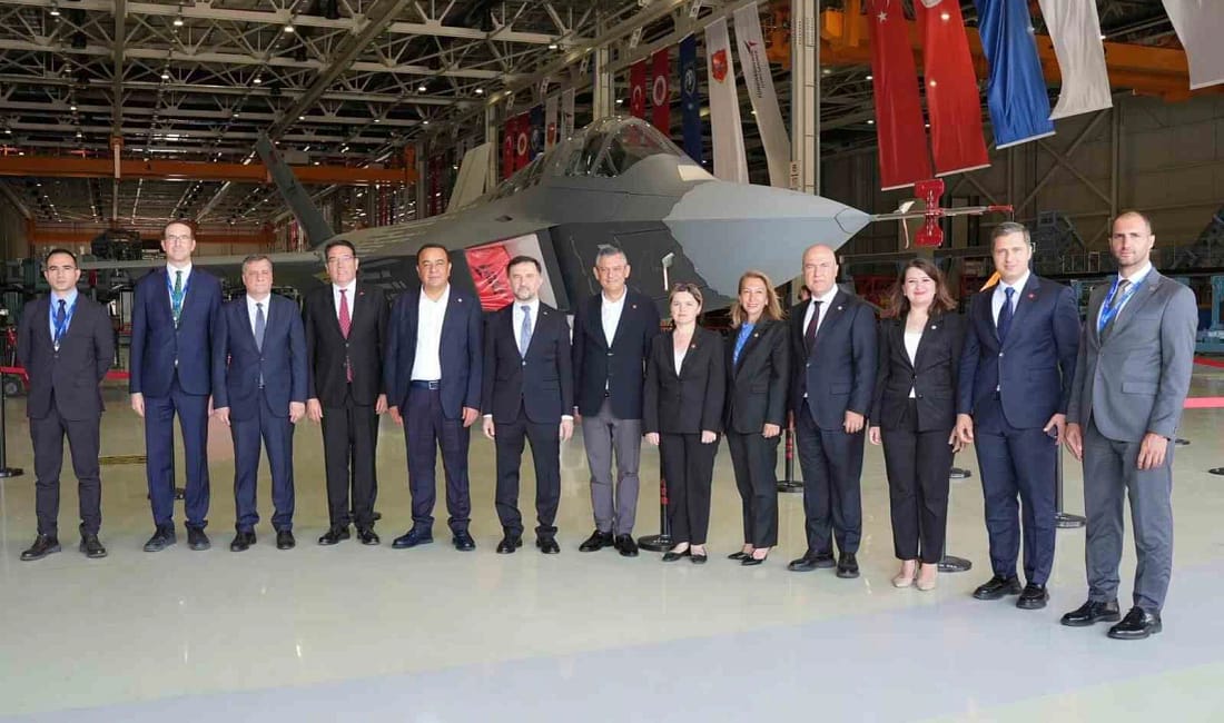 CHP lideri Özgür Özel’den KAAN’a destek mesajı CHP Genel Başkanı Özgür Özel, Milli Muharip Uçak KAAN ile