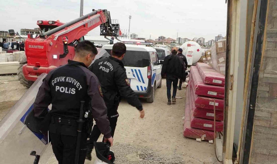 Malatya’da şantiyede sopalı ve bıçaklı kavga: 4 yaralı Yeşilyurt ilçesindeki bir şantiyede işçiler arasında çıkan tartışma kısa sürede