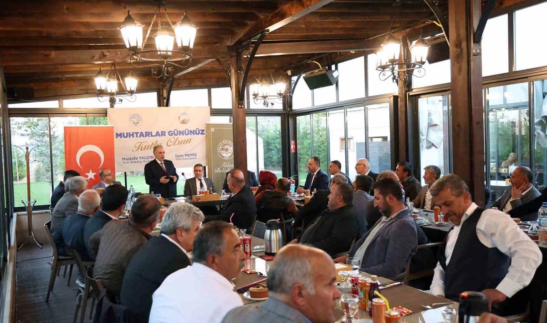 Talas Belediyesi Muhtarlar Günü’nde anlamlı buluşma gerçekleştirdi Talas Belediyesi, 19 Ekim Muhtarlar Günü’nde Başkan Mustafa Yalçın’ın ev