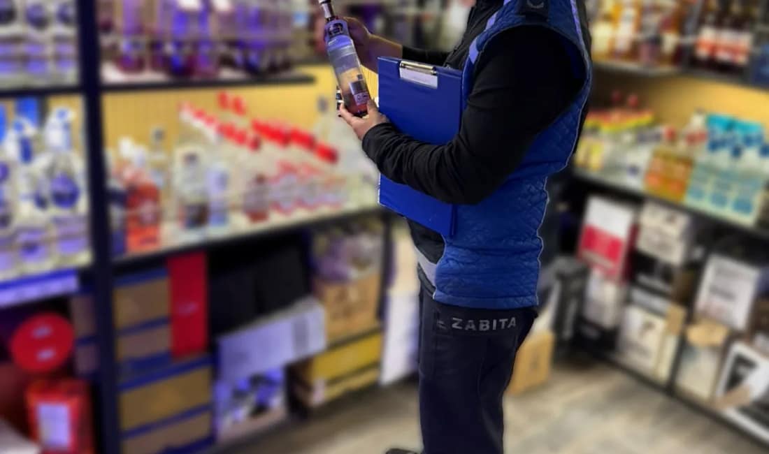 İnegöl’de tekel bayiler mercek altında İnegöl Beledisi Zabıta Müdürlüğü ekipleri, belirli aralıklarla yapılan denetimler faaliyetleri