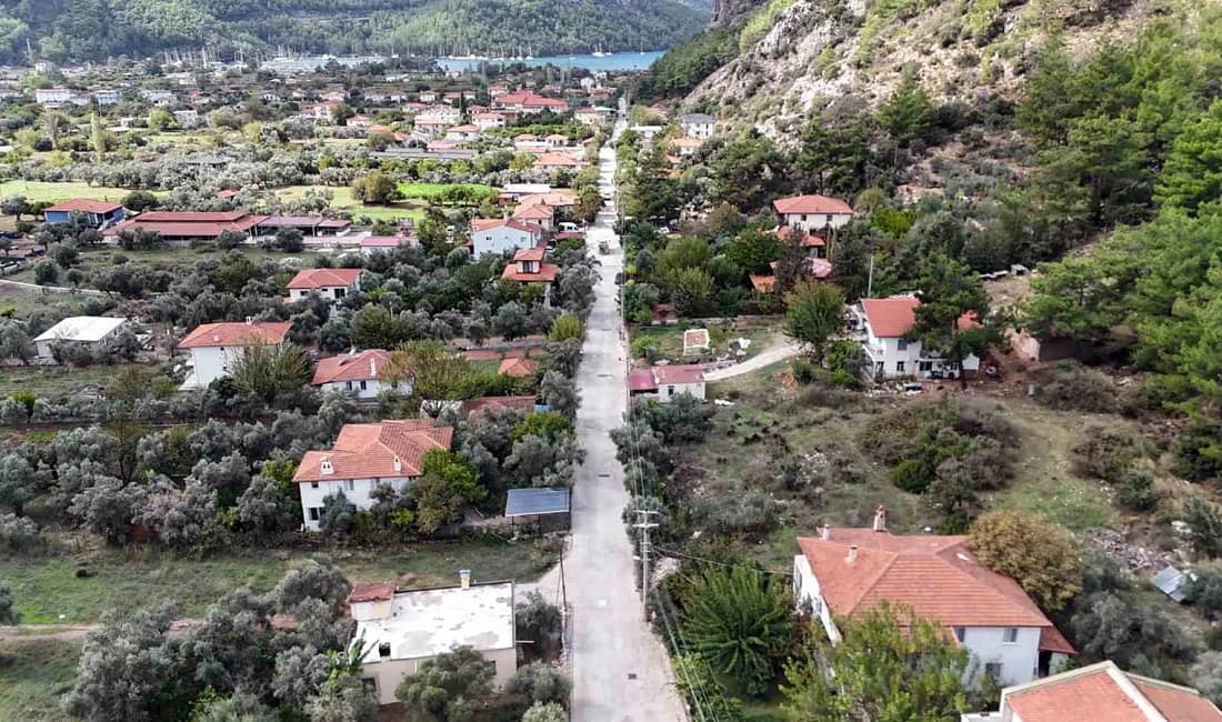Muğla’da 45 milyon liralık yol yatırımı tamamlandı Muğla Büyükşehir Belediyesi, Marmaris’in Bayır, Söğüt ve Orhaniye mahallelerinde toplam