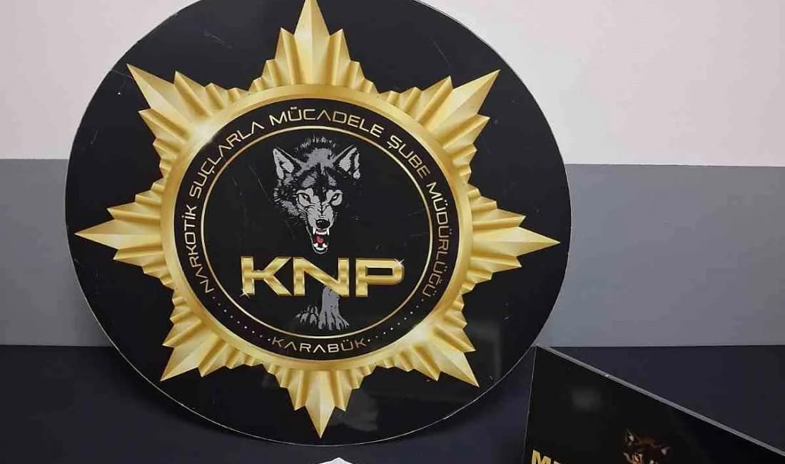 Karabük’te uyuşturucu operasyonlarında 5 şüpheli yakalandı Karabük’te 05–19 Kasım arasında düzenlenen dört ayrı uyuşturucu operasyonunda metamfetamin