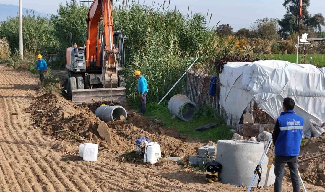 Atça’da kanalizasyon hattı yapım çalışması başladı Aydın Büyükşehir Belediyesi ve ASKİ, Sultanhisar’ın Atça Mahallesi’nde 1,2 milyon