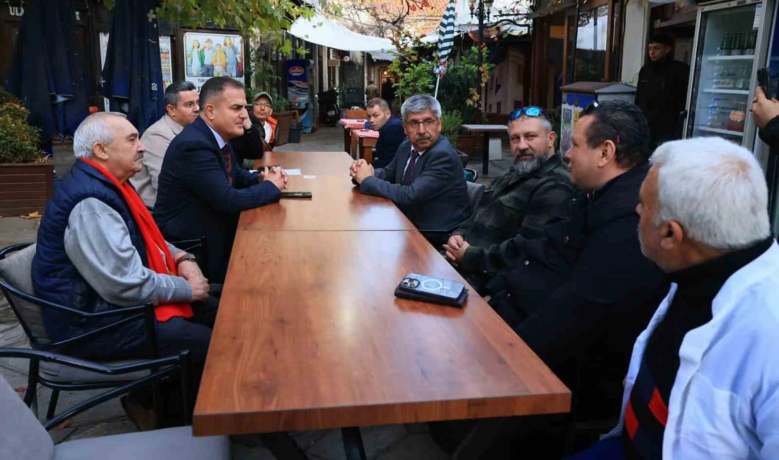 Muğla Valisi Akbıyık Arasta esnafıyla bir araya geldi Muğla Valisi Dr. İdris Akbıyık ve MSKÜ Rektörü Prof. Dr.