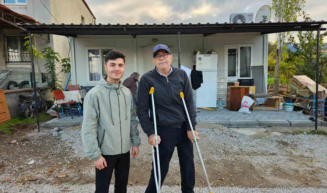 Sındırgı’da depremzedeler Tomruk Geçici Yaşam Merkezi’ne yerleştiriliyor Balıkesir’in Sındırgı ilçesinde 10 Ağustos ve 27 Ekim depremlerinde evleri