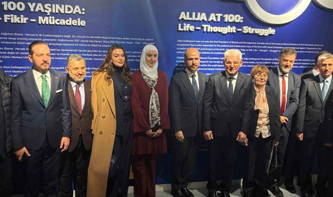 Aliya İzzetbegoviç’in 100. yılına özel sergi AKM’de açıldı Bosna Hersek’in ilk cumhurbaşkanı Aliya İzzetbegoviç’in 100. doğum yılı kapsamında