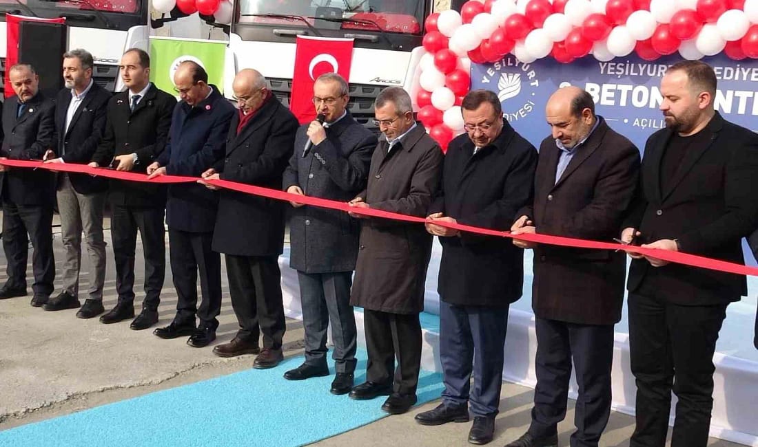 Yeşilyurt’ta 70 milyon TL’lik beton santrali açıldı Yeşilyurt Belediyesi ikinci beton santralini hizmete aldı; kapasite artırılarak üretim