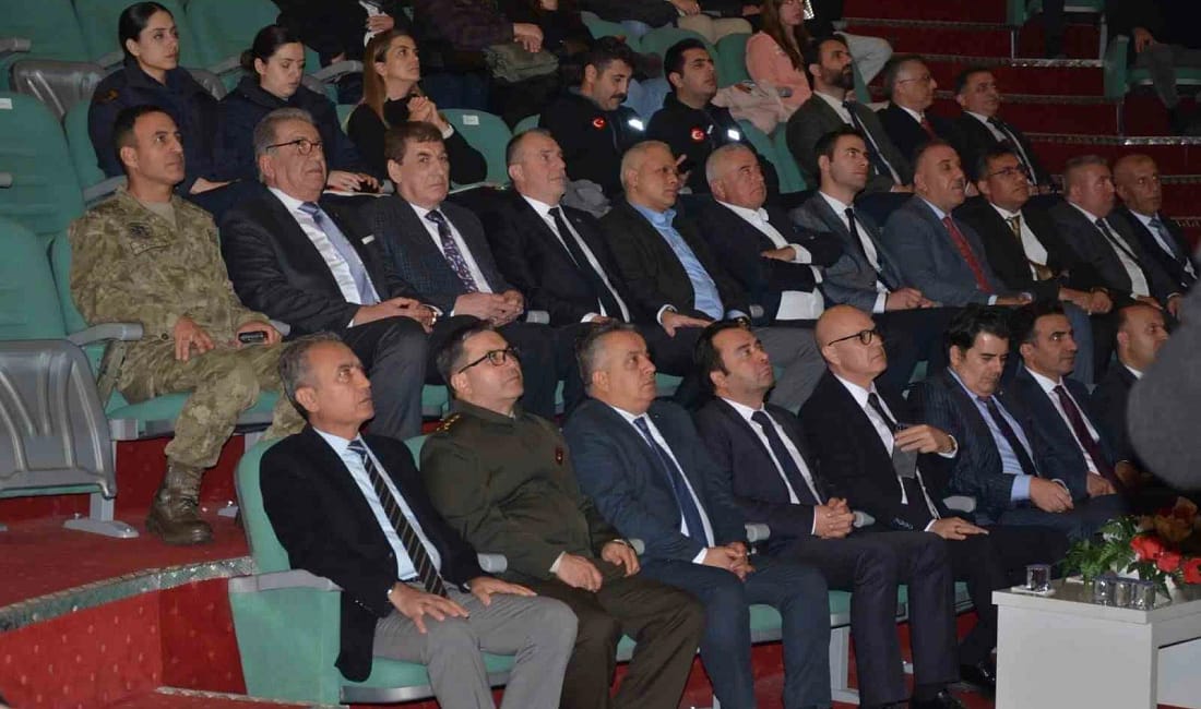 Aydın’da denetimli serbestliğin 20. yılı panelle ele alındı Aydın, Nazilli ve Söke Denetimli Serbestlik Müdürlükleri, sistemin 20. yılı