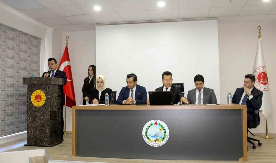 Anamur’da kolluk ve yargıdan güçlü koordinasyon vurgusu Mersin’in Anamur ilçesinde Cumhuriyet Başsavcılığı koordinesinde düzenlenen toplantıda, kolluk ve