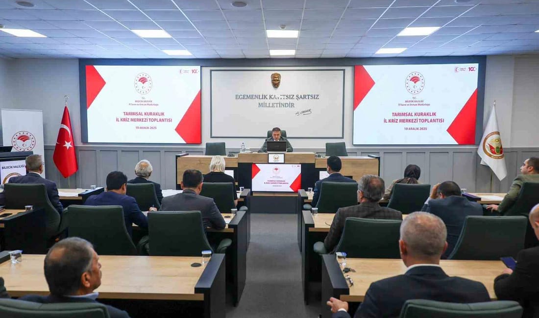 Bilecik’te kuraklık ve hayvanları koruma toplantıları yapıldı Vali Faik Oktay Sözer’in başkanlığında düzenlenen toplantılarda Bilecik’te kuraklık riskiyle