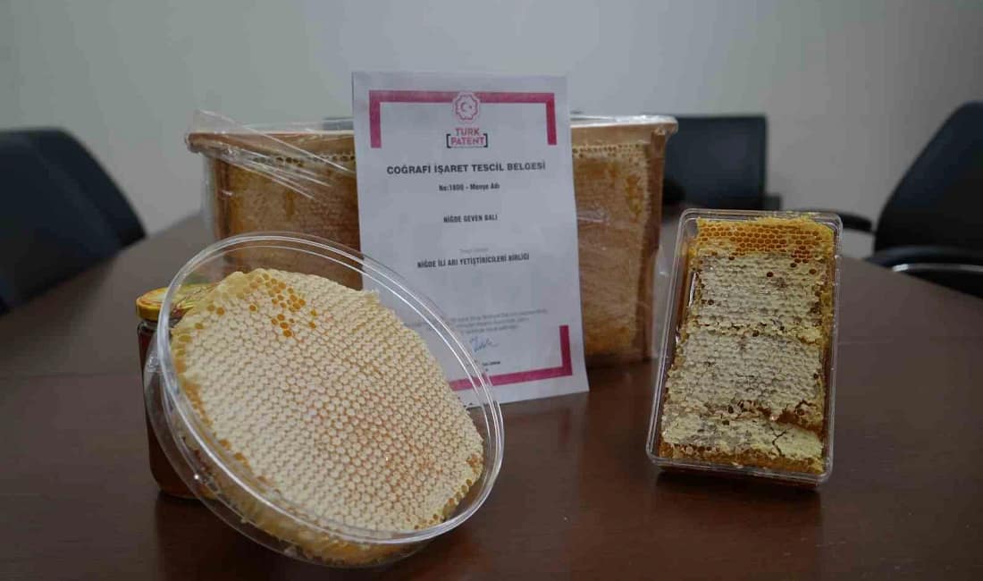 Niğde Geven Balı coğrafi işaret aldı Niğde Arı Yetiştiricileri Birliği’nin çalışmalarıyla Niğde Geven Balı, coğrafi işaret