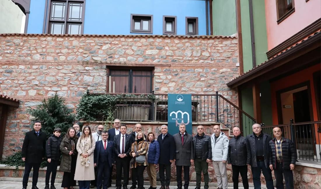 Başkan Aydın mahalle buluşmalarında sorunları masaya yatırdı Osmangazi Belediye Başkanı Erkan Aydın, mahalle buluşmaları kapsamında 7 mahallenin