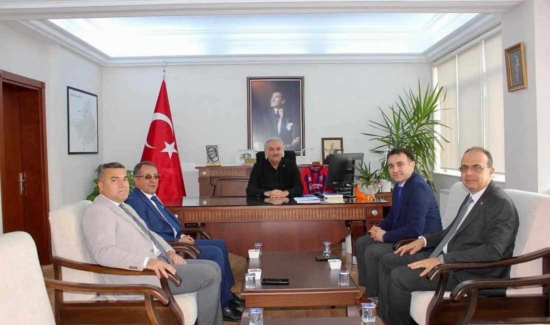 İl Milli Eğitim Müdürü Yiğit’ten Kaymakam Akça’ya ziyaret Aydın İl Milli Eğitim Müdürü Mehmet Yiğit ve beraberindeki heyet,