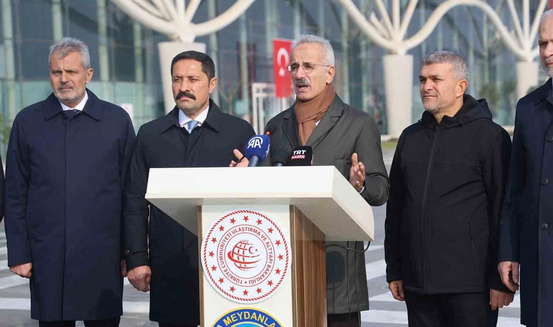 Hatay Havalimanı’ndaki çalışmalar 2026’da tamamlanacak Ulaştırma ve Altyapı Bakanı Abdulkadir Uraloğlu, Hatay Havalimanı’nda yürütülen çalışmaların