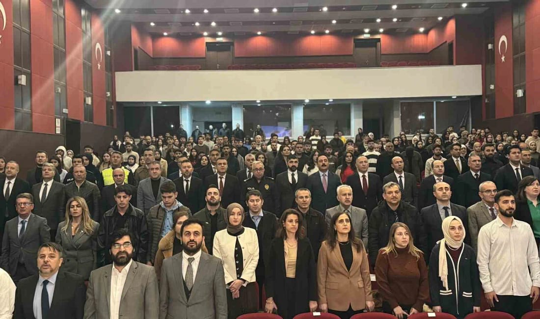 Mardin’de denetimli serbestlik paneli düzenlendi Mardin’de düzenlenen “Geçmişten Geleceğe Denetimli Serbestlik” panelinde suç, ceza, bağımlılıkla